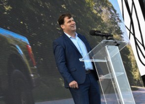 Rouge Electric Vehicle Center Event